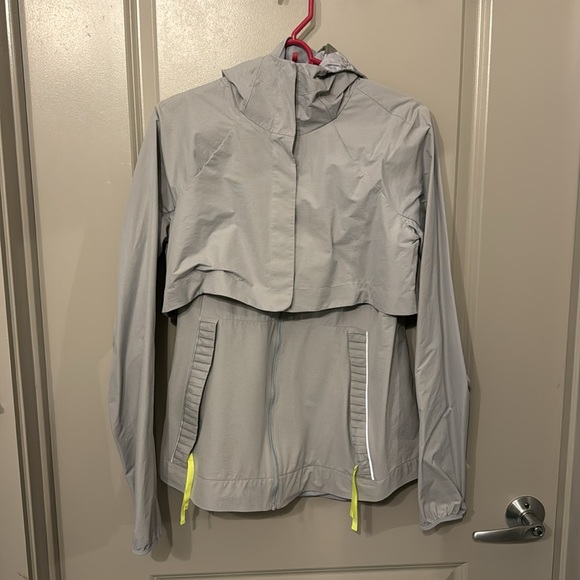 Lululemon Like New Wind Breaker - Picture 1 of 6